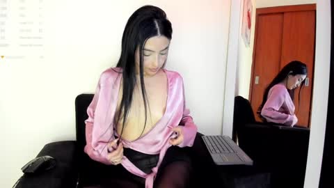 lace_victoria online show from December 2024 04:30:02 AM
