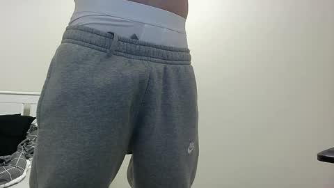 Snapshot of lacky13c_m chatting on January 2025 11:32:02 PM Lacky online show from January 2025 11:32:02 PM