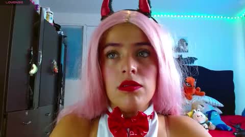 Snapshot of lacolombiana_bitch chatting on November 2025 05:23:02 PM Valentina online show from November 2025 05:23:02 PM