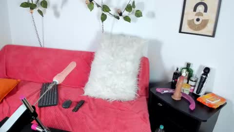 Lady online show from September 2025 03:26:01 PM