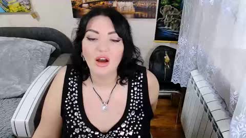 Snapshot of lady_boom_ chatting on November 2025 08:13:02 AM lady_boom_ online show from November 2025 08:13:02 AM