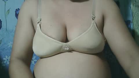 lady_love063 online show from January 2025 07:13:02 AM