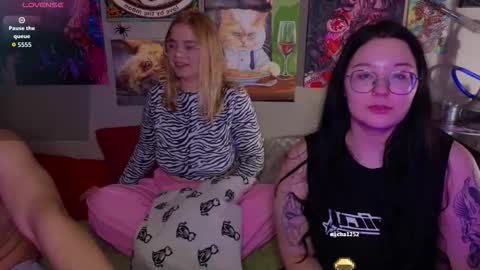 KENDALL  NATHANPVT IS OPEN online show from October 2025 05:36:02 PM