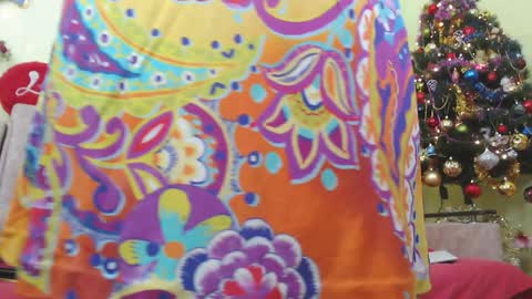 Snapshot of ladybigsmile chatting on January 2025 09:47:01 PM Sima Ladybigsmile online show from January 2025 09:47:01 PM