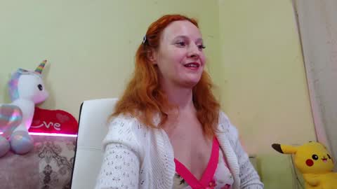Snapshot of ladybigsmile chatting on February 2025 12:39:01 AM Sima Ladybigsmile online show from February 2025 12:39:01 AM