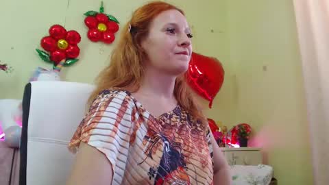 Snapshot of ladybigsmile chatting on February 2025 12:29:02 PM Sima Ladybigsmile online show from February 2025 12:29:02 PM