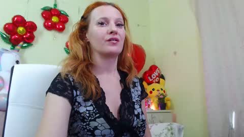 Snapshot of ladybigsmile chatting on February 2025 11:00:02 PM Sima Ladybigsmile online show from February 2025 11:00:02 PM