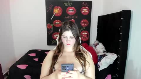 ladyboom18 online show from January 2025 09:53:01 PM