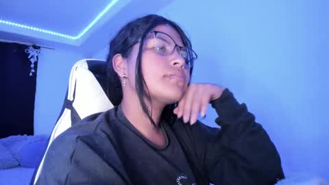  Lady  online show from December 2024 02:45:02 AM