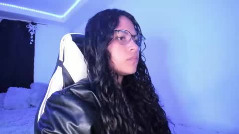  Lady  online show from December 2024 02:48:02 AM