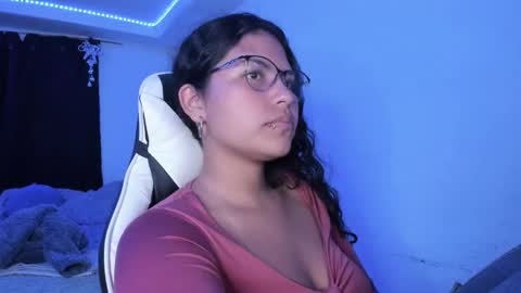  Lady  online show from December 2024 02:54:01 AM