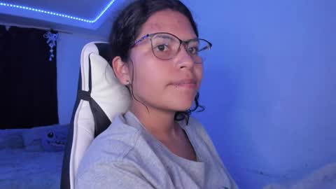  Lady  online show from December 2024 02:15:01 AM
