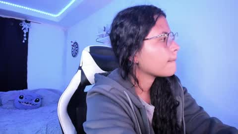  Lady  online show from December 2024 05:17:01 AM