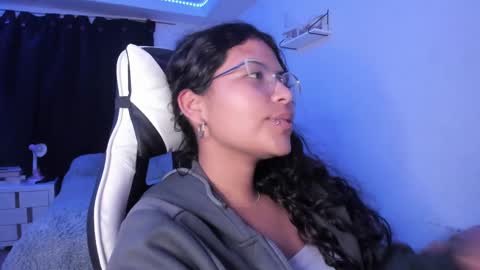  Lady  online show from February 2025 09:30:01 AM