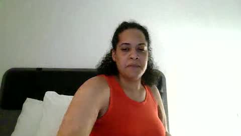 Snapshot of ladycinnabon chatting on February 2025 07:31:01 AM Stephanie online show from February 2025 07:31:01 AM