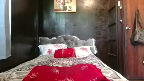 Snapshot of ladycockcums69 chatting on October 2025 02:47:02 AM Rhea online show from October 2025 02:47:02 AM