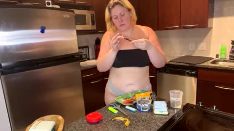 ladycooks23 online show from September 2025 02:27:02 AM