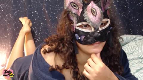Lady Meteor online show from September 2025 06:54:01 PM