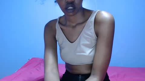 ladyqeeen online show from February 2025 02:09:02 AM