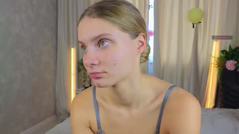 Lilia online show from October 2025 06:45:01 AM