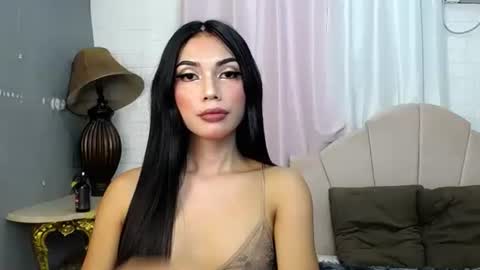 MANIKA online show from March 2025 01:58:02 AM