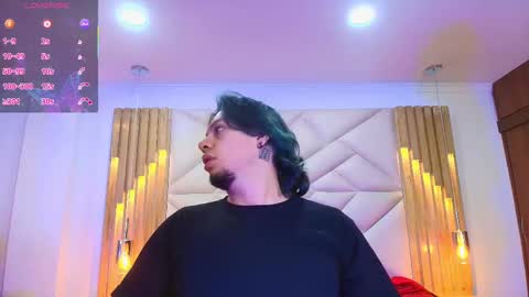 laia_and_damian online show from October 2025 07:36:02 PM