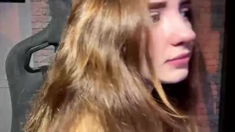 Luna online show from October 2025 05:33:02 AM