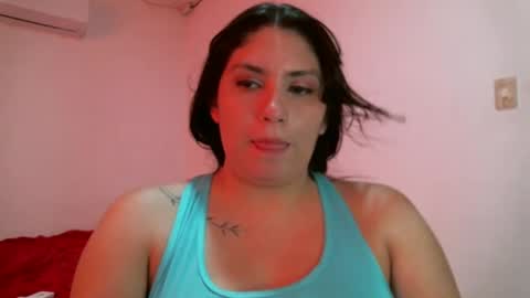 laura gomez online show from February 2025 09:43:02 PM