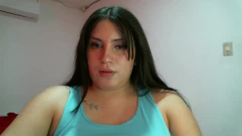 laura gomez online show from February 2025 05:06:01 PM