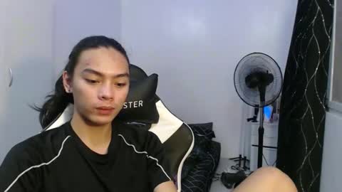 lalakinghugecock_2 online show from October 2025 10:03:02 AM