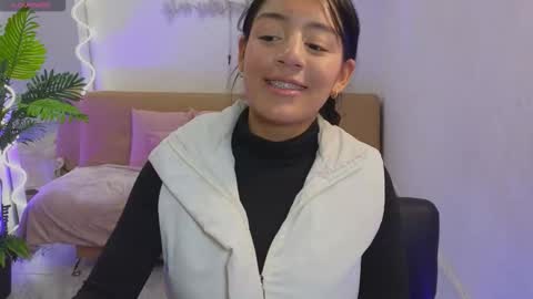 Lala  online show from October 2025 07:25:02 PM