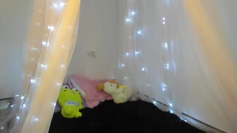 Snapshot of lalau809 chatting on October 2025 12:24:02 AM lalau online show from October 2025 12:24:02 AM