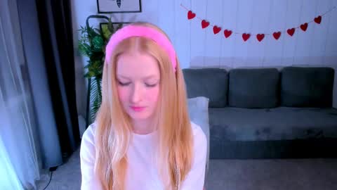 Laly online show from February 2025 02:23:02 PM