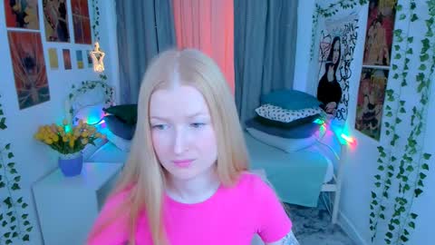 Laly online show from March 2025 04:11:01 PM
