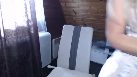 LaMadrina006 online show from October 2025 07:53:02 AM