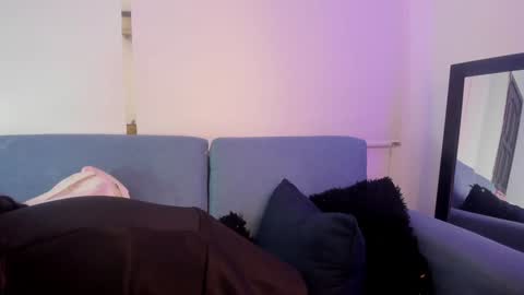    online show from January 2025 07:11:01 PM
