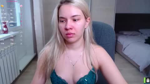 Lana online show from October 2025 06:01:01 AM