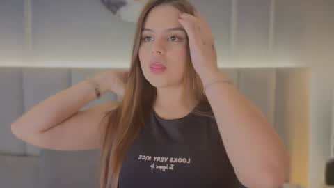 Lana online show from September 2025 12:16:01 AM