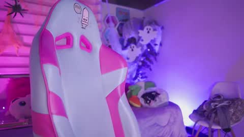 Lana online show from October 2025 12:41:02 AM