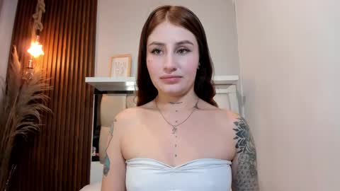 Lana     igauroraaaaaaaaa 1 online show from January 2025 04:59:01 AM