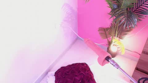 LANA online show from October 2025 04:15:01 AM