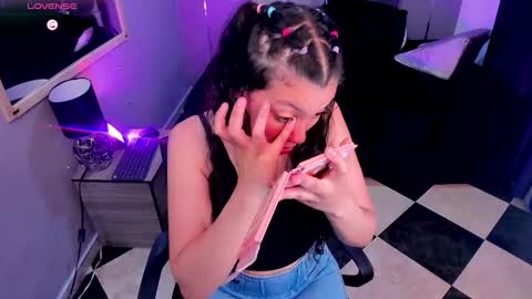           online show from January 2025 08:02:01 AM