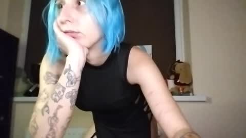 lana_tews online show from October 2025 07:12:02 PM