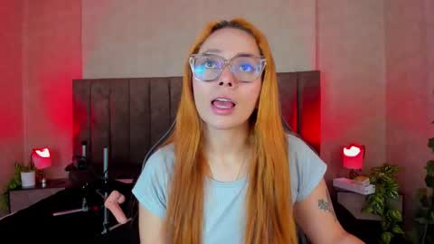 Snapshot of lanaamills chatting on October 2025 05:08:02 AM Lana online show from October 2025 05:08:02 AM