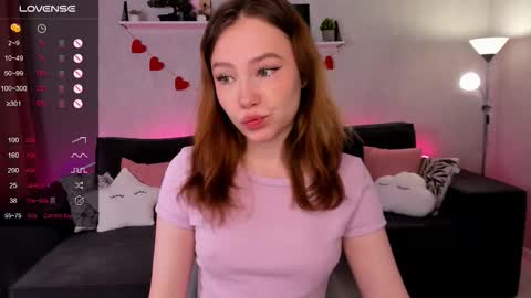 Snapshot of lanablu_ chatting on October 2025 02:42:02 AM Lana online show from October 2025 02:42:02 AM