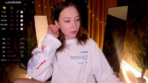 Snapshot of lanablu_ chatting on November 2025 02:22:01 AM Lana online show from November 2025 02:22:01 AM