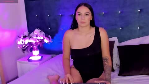 lana Evans online show from September 2025 07:25:01 PM