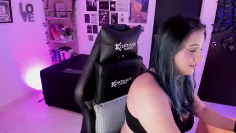 lanaherondale_ online show from November 2025 09:09:01 AM