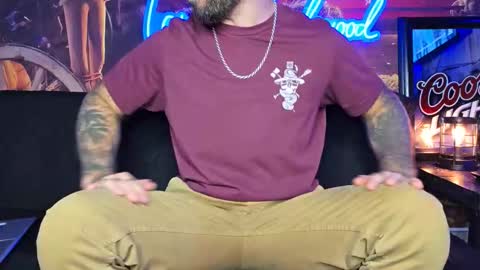 Snapshot of lancehardwood222 chatting on October 2025 12:21:02 AM LANCE online show from October 2025 12:21:02 AM