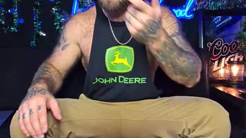 Snapshot of lancehardwood222 chatting on November 2025 01:11:01 AM LANCE online show from November 2025 01:11:01 AM